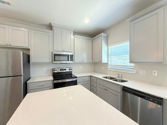 Building Photo - 219 Cotton Bayou Dr