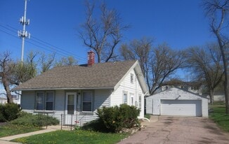 Building Photo - 1002 E 17th St