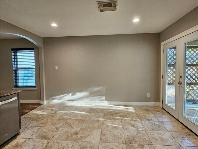 Building Photo - 3932 Haleys Way