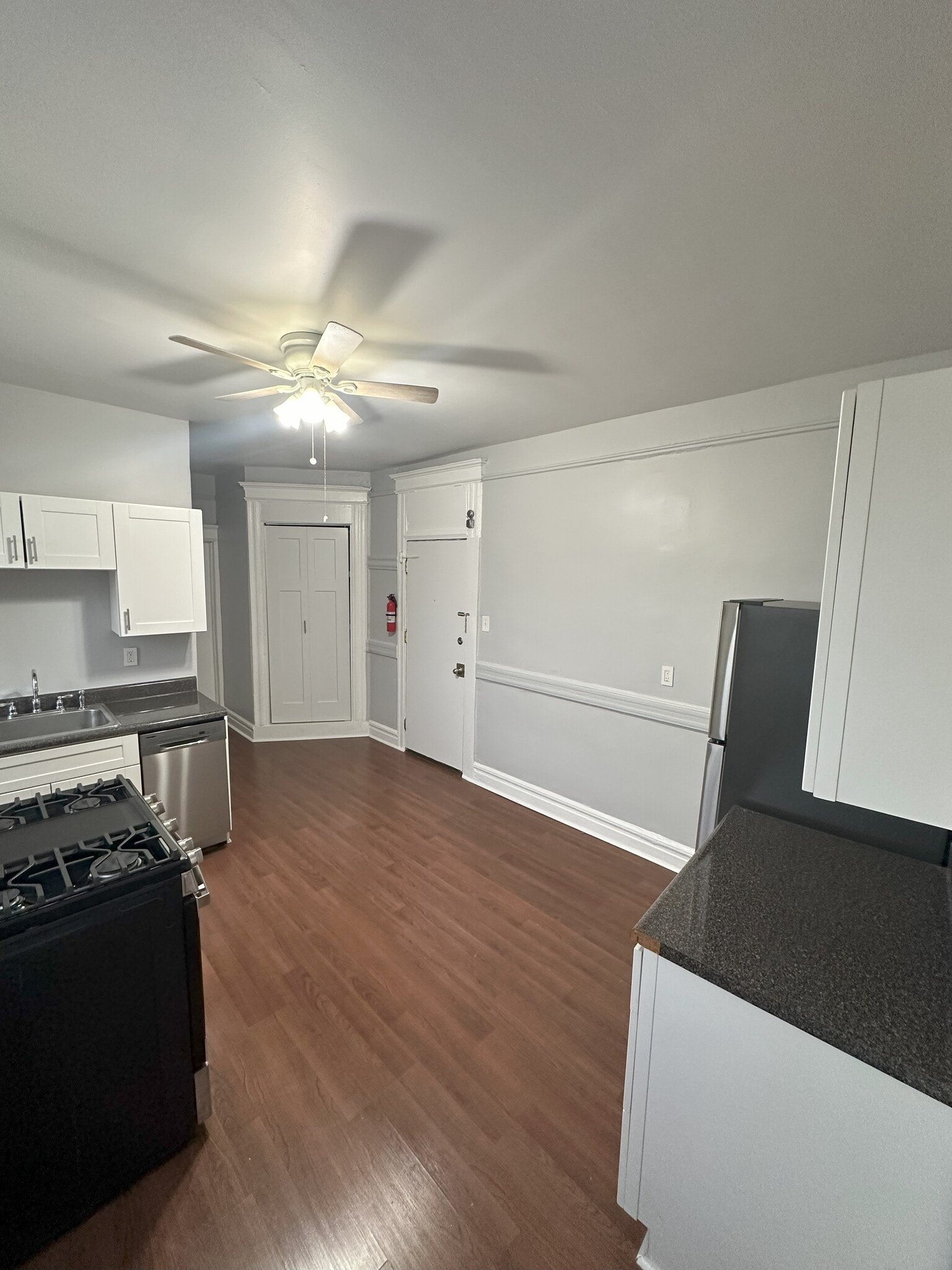 Building Photo - 7 Woodland Ave