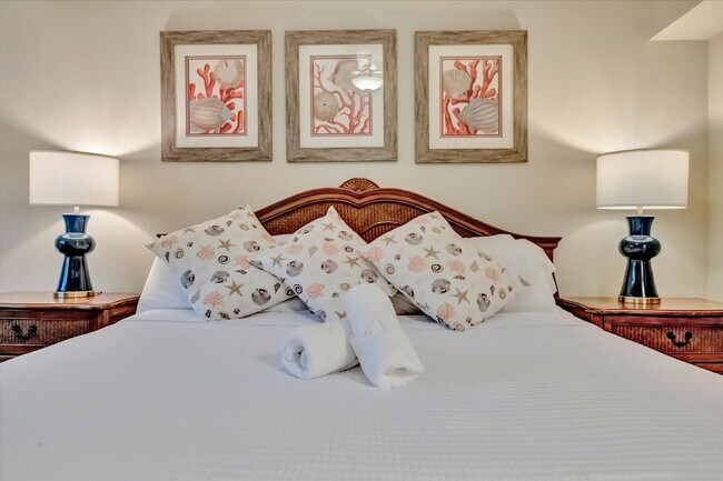 Building Photo - 6406 Gulf Dr