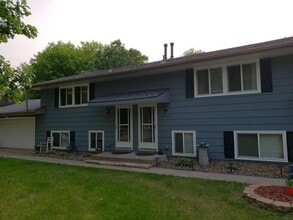 Building Photo - 9460-9462 Griggs Ave
