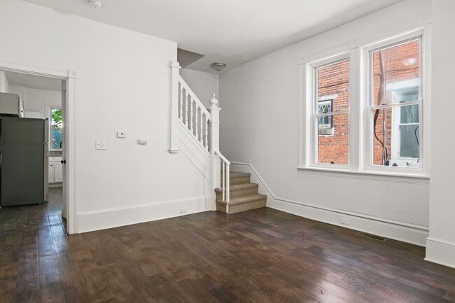 Building Photo - Coming Soon! Inviting 3 Bedroom, 1.5 Bathroom Home in Harrisburg, Pa!