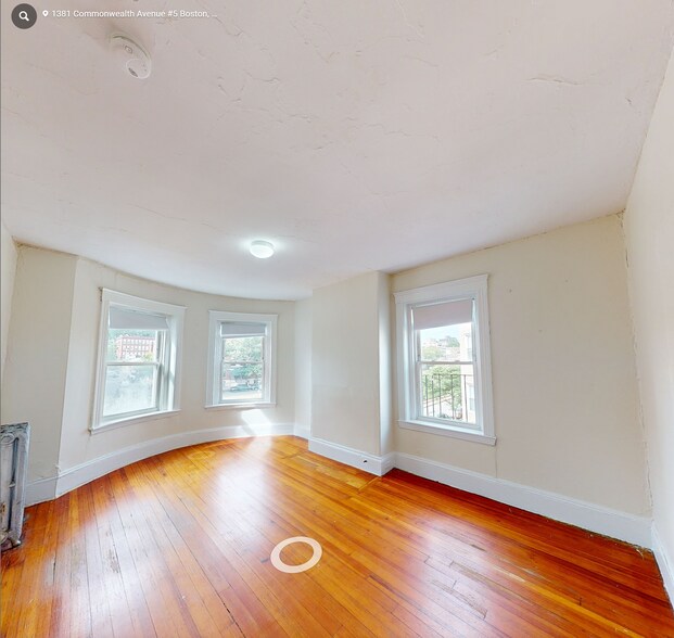Building Photo - 1379 Commonwealth Ave