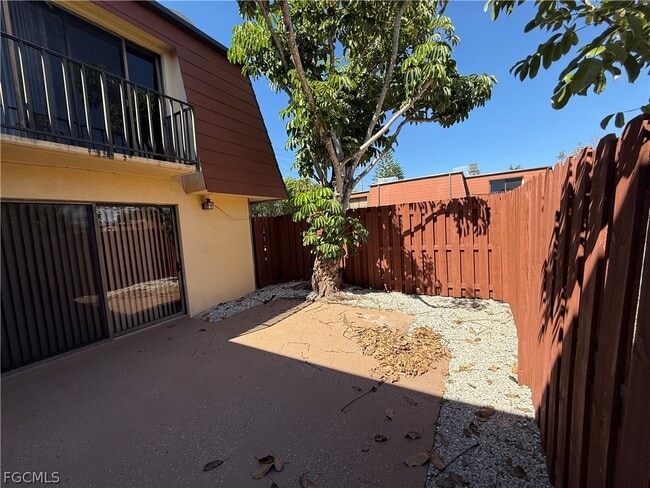 Building Photo - 1520 Park Meadows Dr