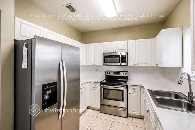 Building Photo - 14365 SW 134th Pl