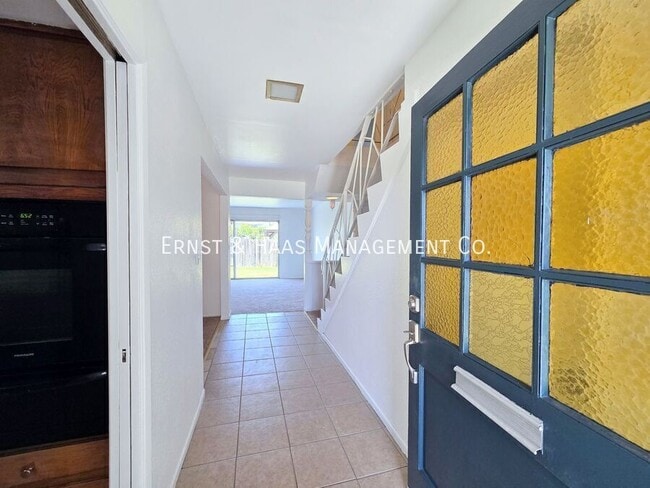 Building Photo - 873 E Turmont St