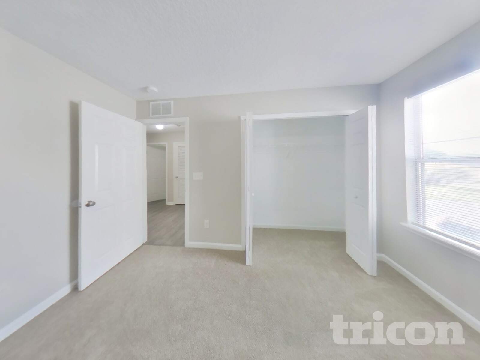 Building Photo - 12034 Alexandra Dr