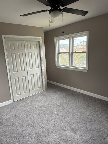 Building Photo - 2513 Iverson St