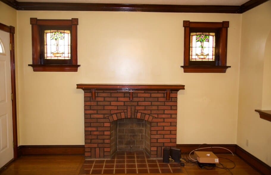 Building Photo - 4200 Lawn Ave