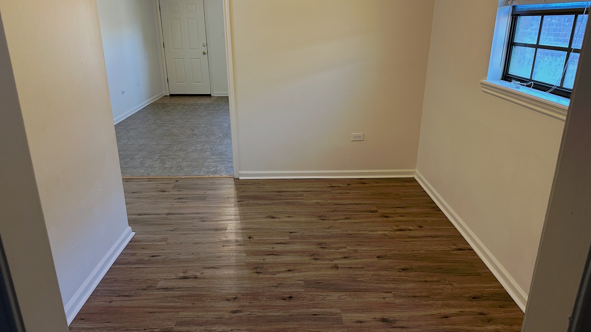 Dining room - 214 Gloria St