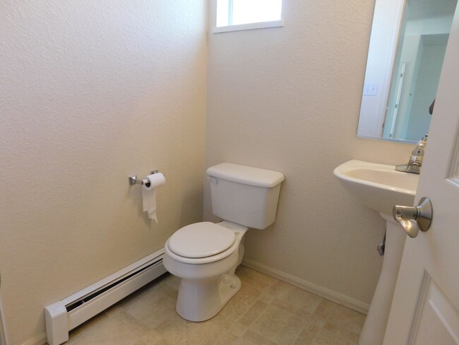 Building Photo - Duplex in Fruita