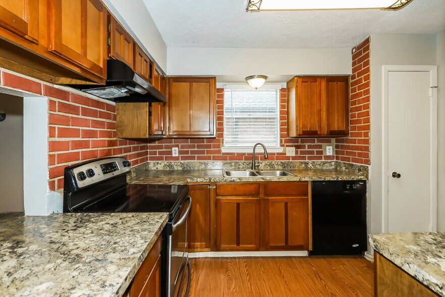 Building Photo - 7306 Skybright Ln