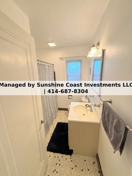 Building Photo - 8505 W Center St