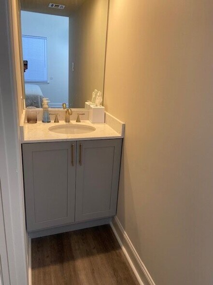 second vanity - 1765 Coliseum St