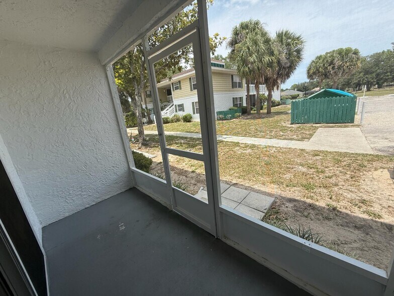 Building Photo - 8144 Fairways Cir