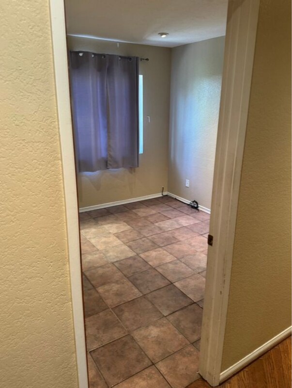 Building Photo - 7513 Center Ave