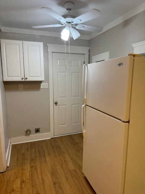 Building Photo - One bedroom duplex off 40th Ave with vinyl plank throughout!