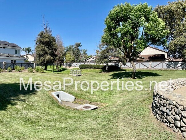 Building Photo - 3733 Country Oaks Loop