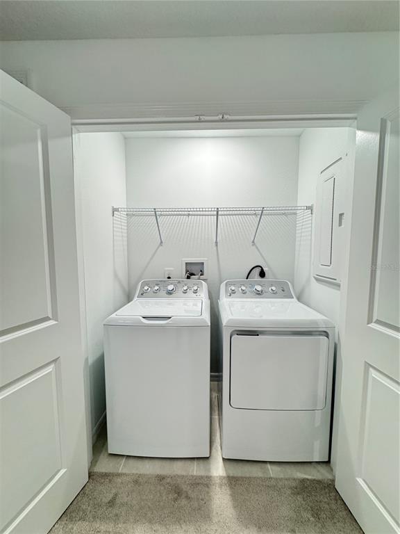 Building Photo - 1304 Drake Rdg Dr