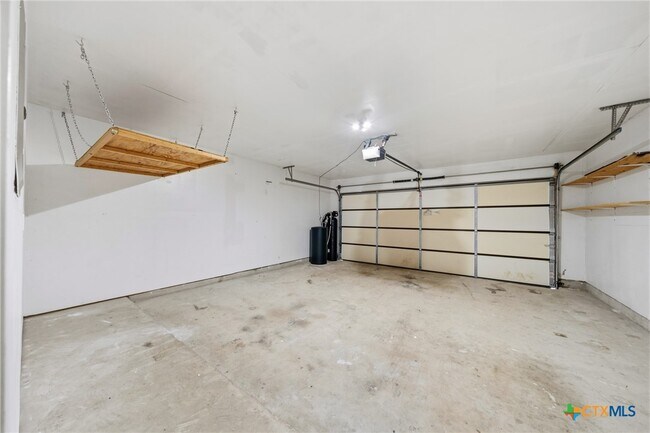 Building Photo - 5304 Oster Dr