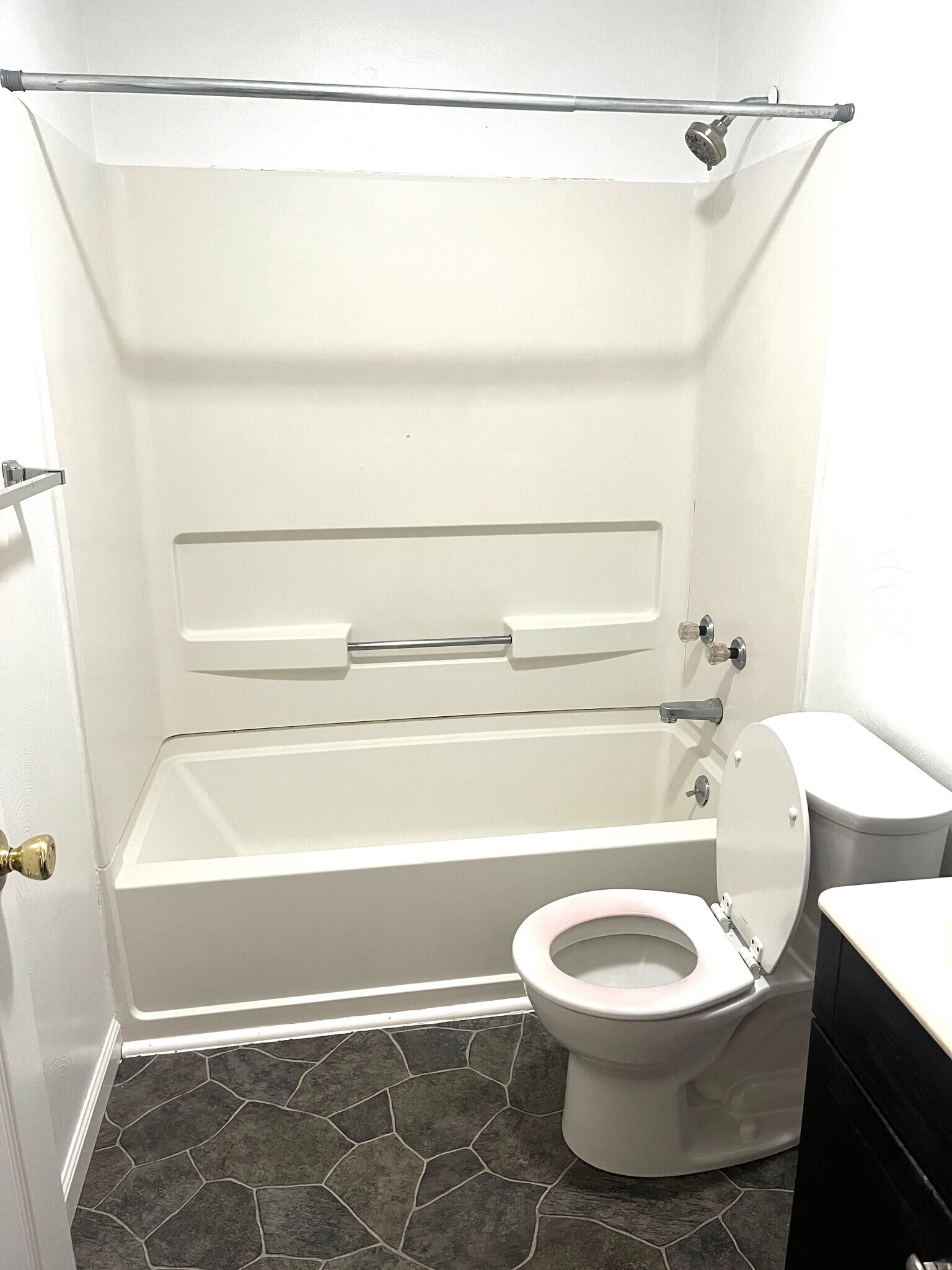 Building Photo - 225 1/2 W 18th St