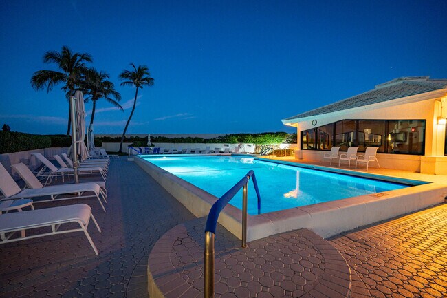 Building Photo - 3589 S Ocean Blvd