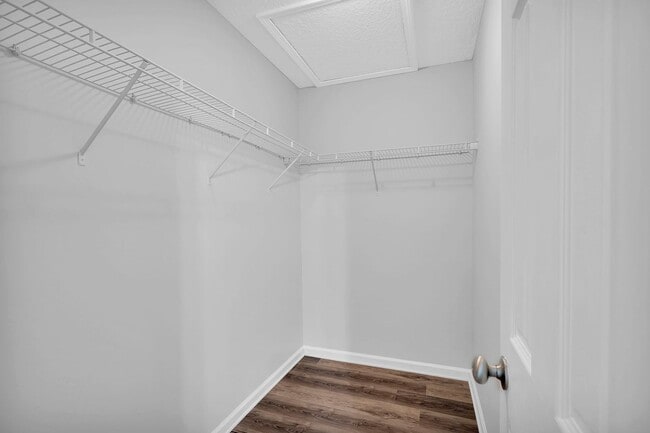 Building Photo - Charming 3 BR Home in Jacksonville, FL