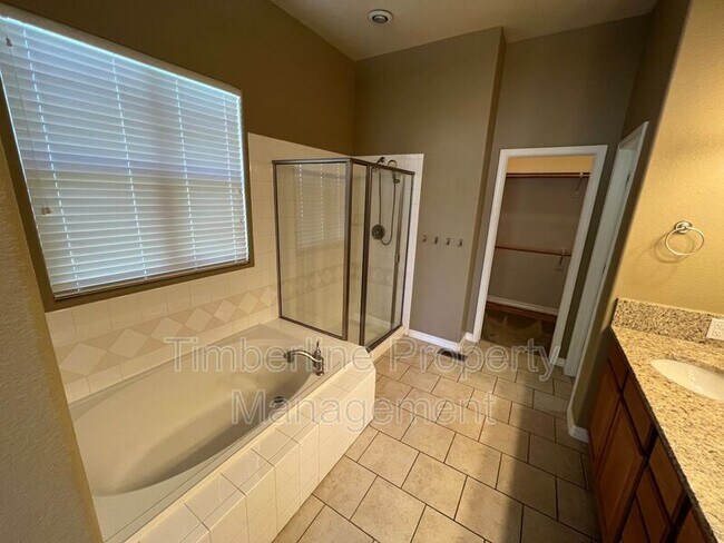 Building Photo - 9914 Red Sage Dr