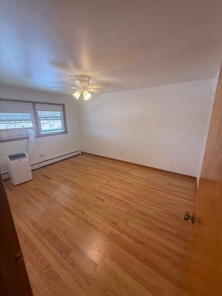 Building Photo - 4338 S Komensky Ave