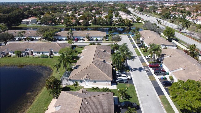 Building Photo - 11688 SW 17th Ct