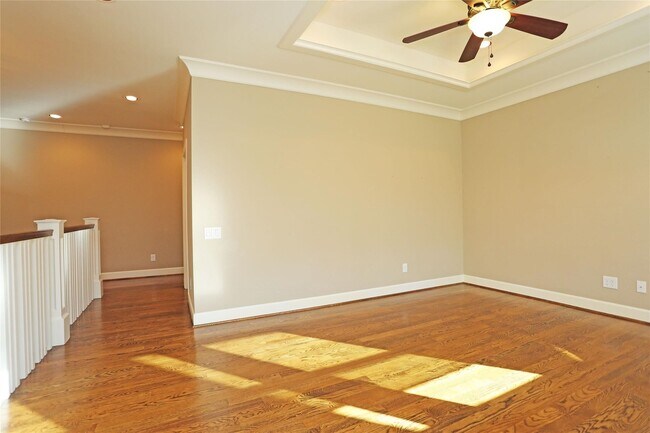 Building Photo - 1611 Wakefield Dr