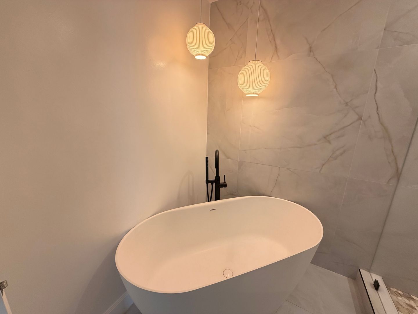 Building Photo - Cat-Friendly Condo with Private Cat Patio Enclosure + Resort-Style Amenities in Tarzana!