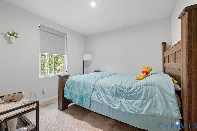 Building Photo - 261 Chanticleer Dr