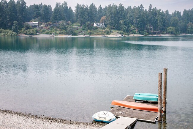 Building Photo - One of a kind private estate on Gravelly Lake in Lakewood