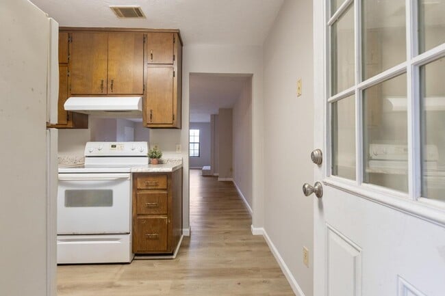 Building Photo - 1956 Nicklaus Dr