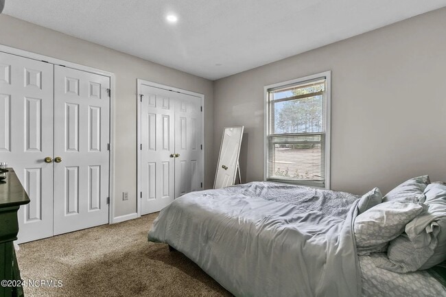 Building Photo - 284 Robert Sands Rd