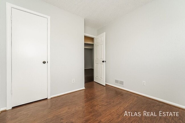 Building Photo - 19779 E Dartmouth Ave