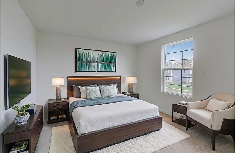 Building Photo - 2240 Bent Grass Way