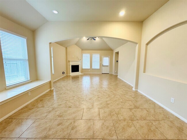 Building Photo - 23607 Tirino Shores Dr