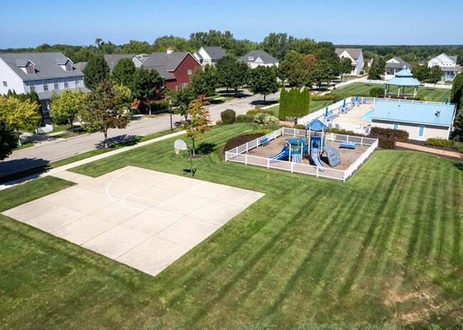 Building Photo - Southside Four Bedroom