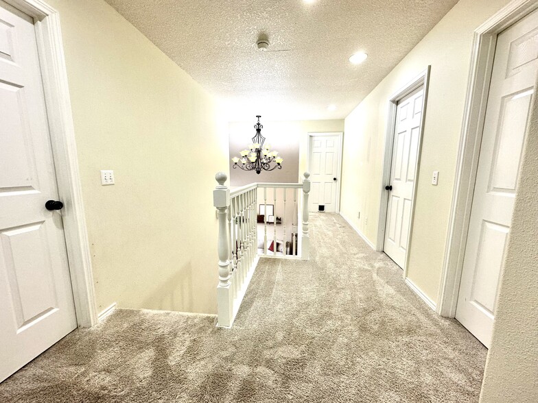Upstairs - 13636 Duane St