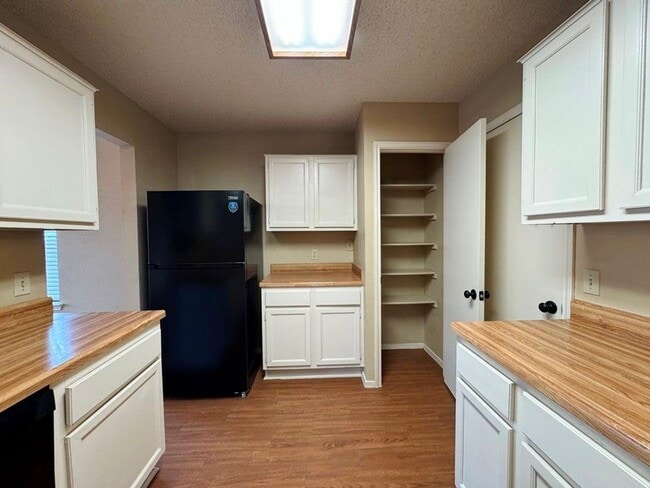 Building Photo - Come see this great single-story home available in Buckingham Estates subdivision!