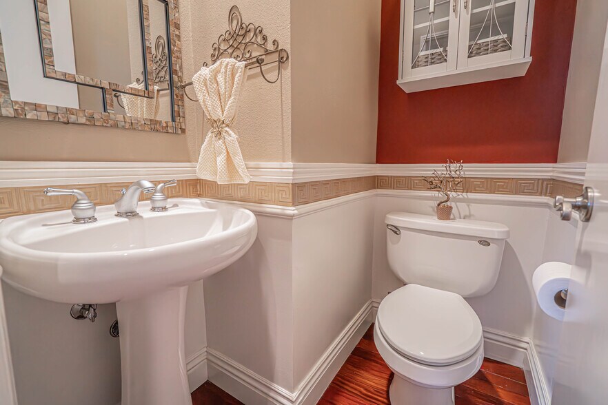 Building Photo - 27887 Skycrest Cir
