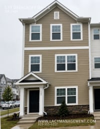 Building Photo - 539 Deercroft Dr