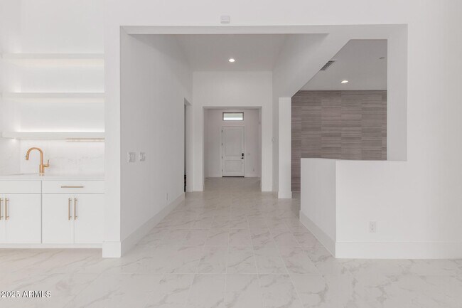 Building Photo - 12469 N 93rd Way