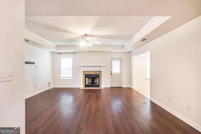 Building Photo - 215 Wingfield Way