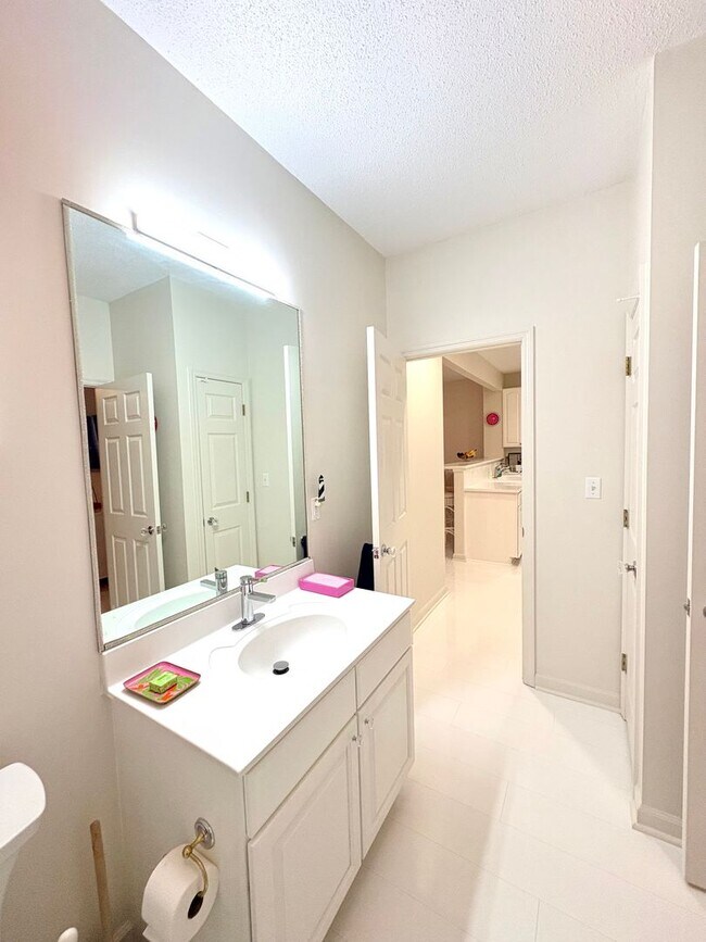 Building Photo - 23 Bellhaven Way
