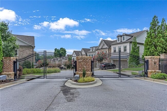 Building Photo - 3638 Moorewood Ln S E