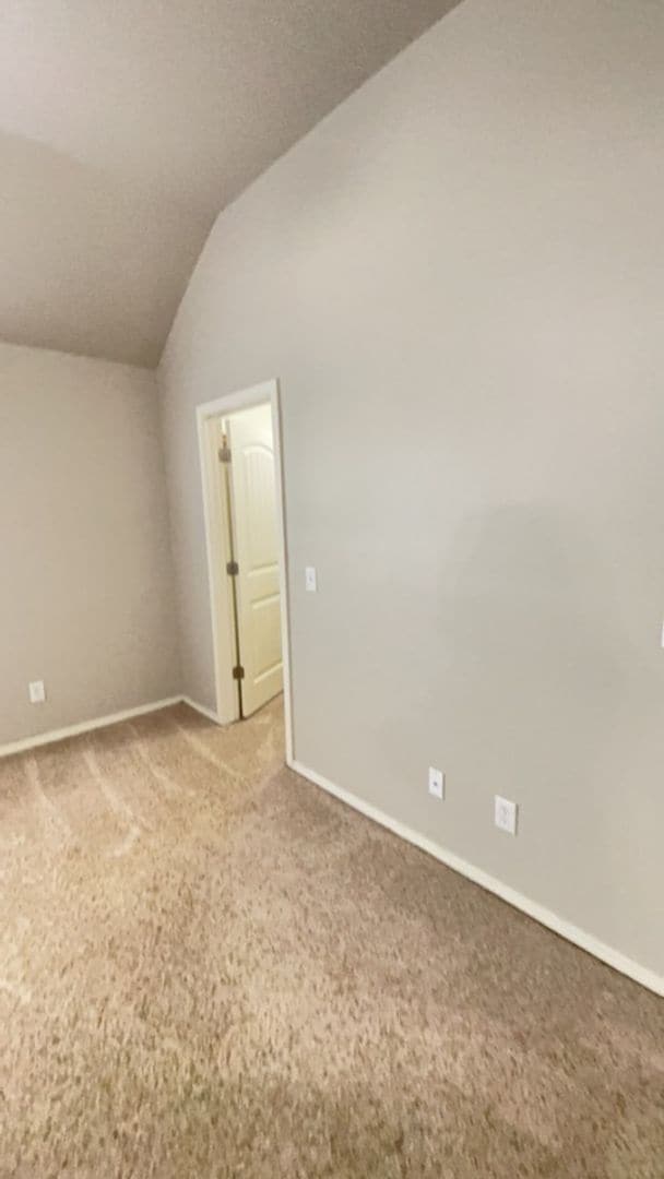 Building Photo - Spacious 3-Bed, 2.5-Bath Fourplex with Gar...